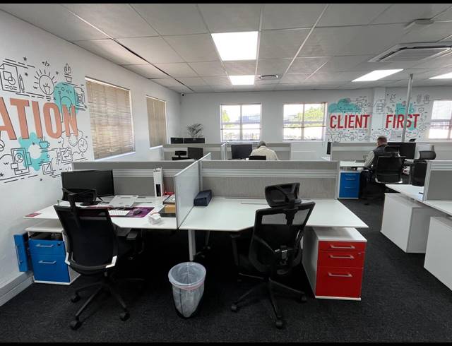 335M² OFFICE TO LET IN VORNA VALLEY